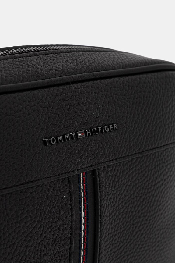 Tommy Hilfiger férfi tasak fekete AM0AM14173