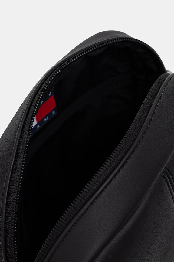 Tommy Jeans taška cez rameno pánska z imitácie kože čierna AM0AM14292