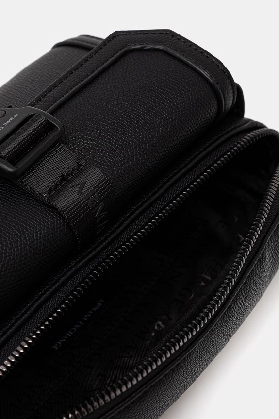 Armani Exchange nerka męska z imitacji skóry XM002566.AF22537 czarny