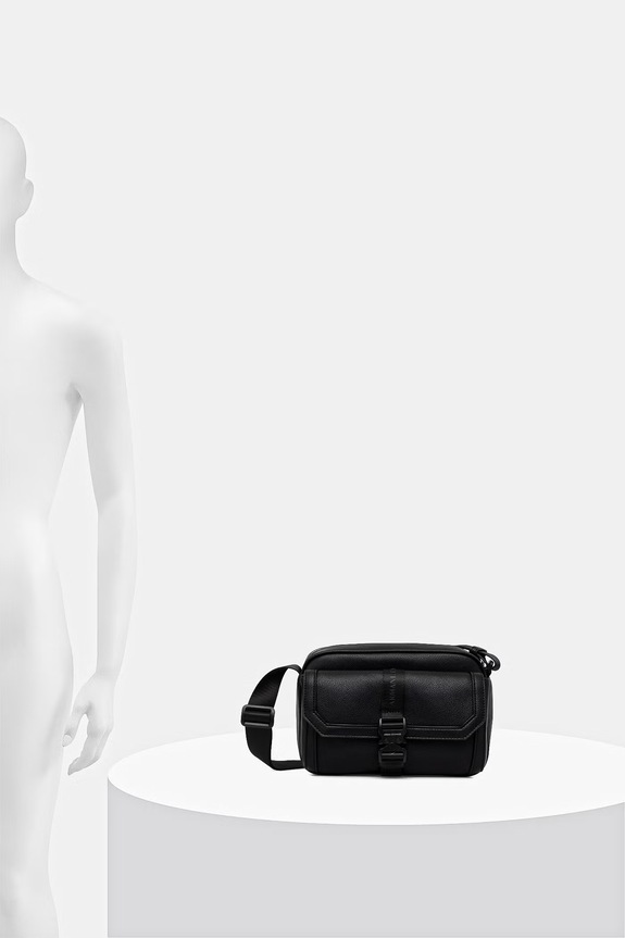 Armani Exchange saszetka męska z imitacji skóry XM002567.AF22537