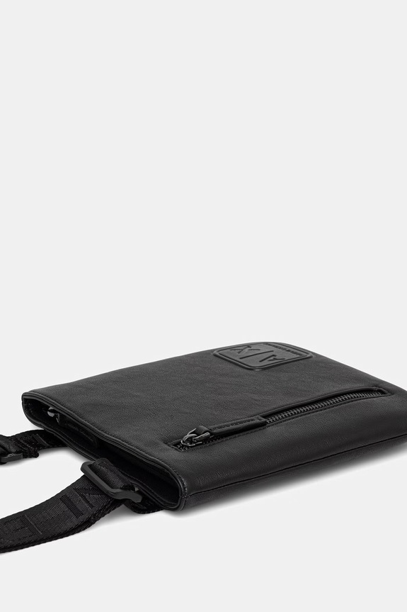 Pánska kapsička Armani Exchange XM002605.AF22653 čierna SS26
