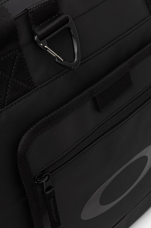 Oakley τσάντα ανδρική ROVER μαύρο FOS902082