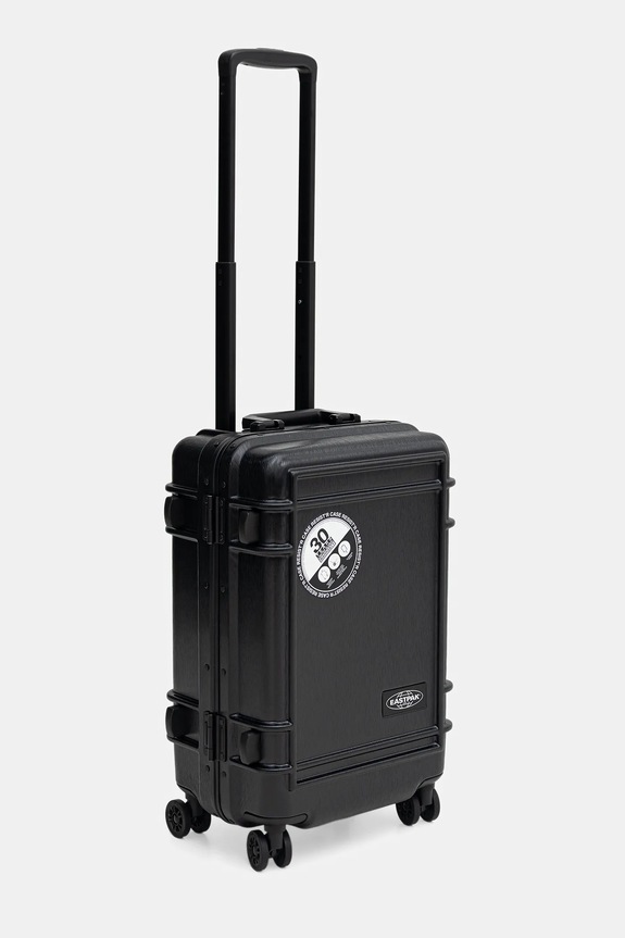 Eastpak walizka RESIST'R CASE S 55 x 35 x 23 EK0A5BJE4Z51 czarny SS26