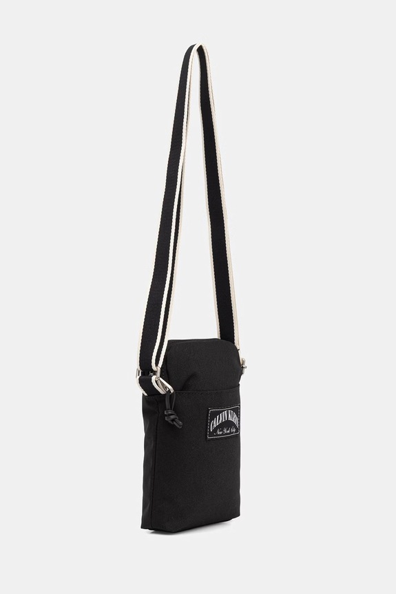 Calvin Klein saszetka LV04D3346G czarny SS26