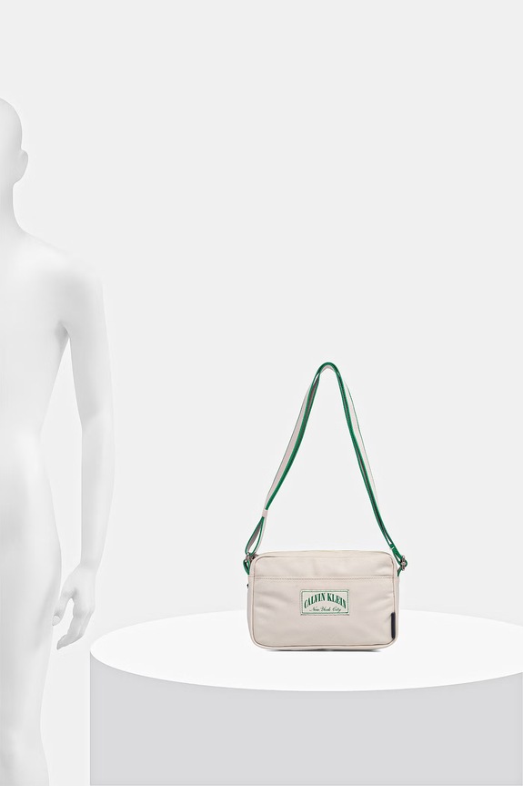Calvin Klein válltáska LV04D3369G