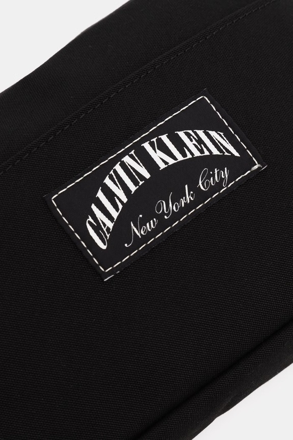Calvin Klein Válltáska fekete LV04D3369G