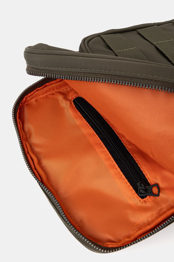 Torba Alpha Industries Label Sling Bag 266944 zelena