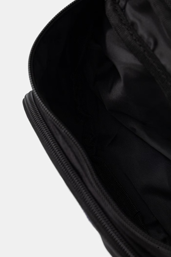 Τσάντα φάκελος Converse μαύρο MA5666