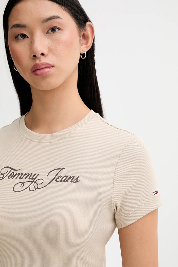 Тениска Tommy Jeans бежов DW0DW21838