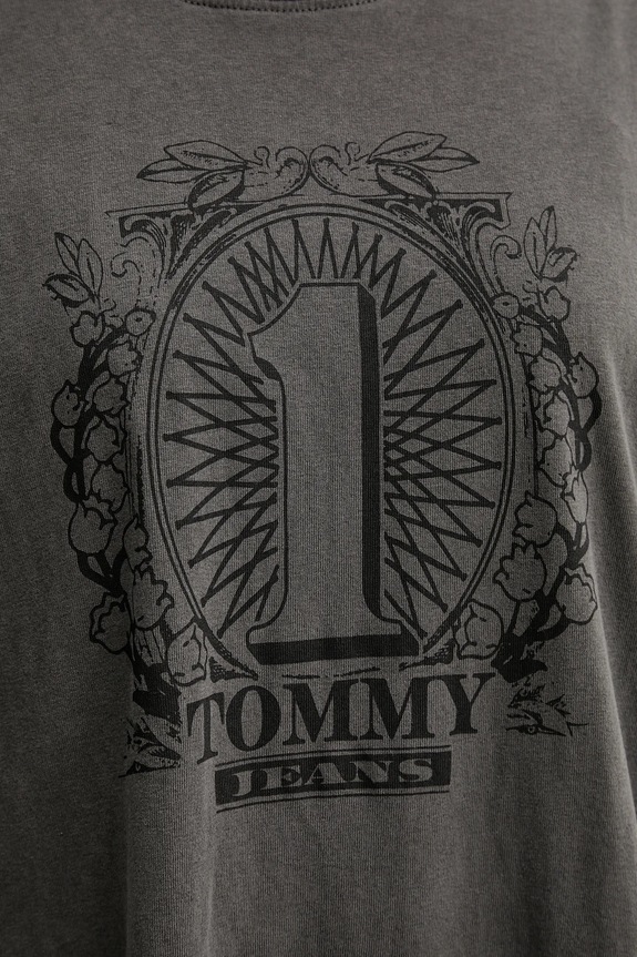 Памучна тениска Tommy Jeans DW0DW21858 сив