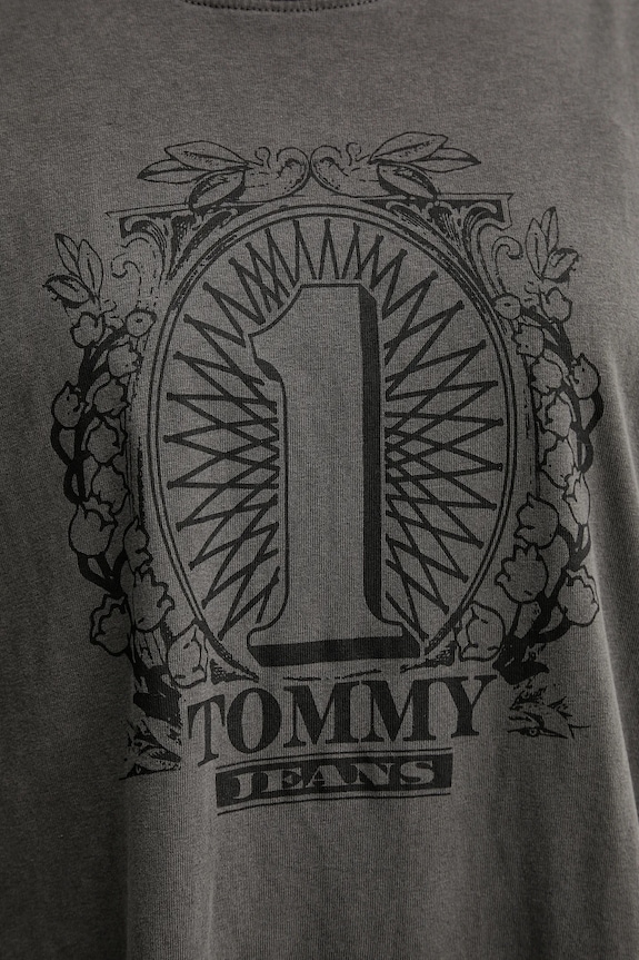 Памучна тениска Tommy Jeans DW0DW21858 сив