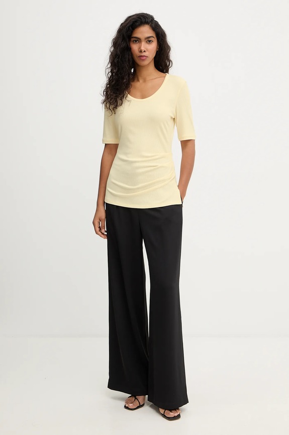 Μπλουζάκι Calvin Klein LV044E267G κίτρινο SS26