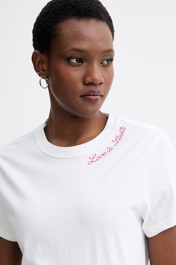 Levi's t-shirt bawełniany LS FAVORITE TEE SWEET HEART biały 008Q7