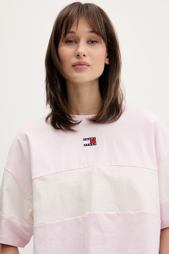 Tommy Jeans T-shirt damski bawełniany różowy DW0DW18706