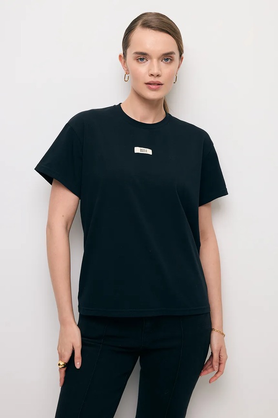 Bizuu t-shirt TISHALLE semplice nero TISHALLE.CZARNY