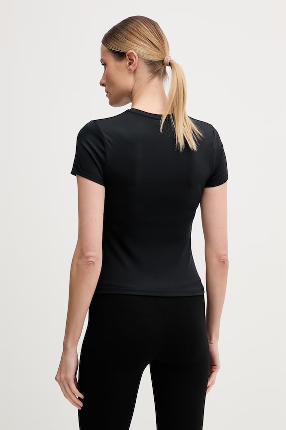 Ρούχα Under Armour T-shirt γυμναστικής Γυναικείο Motion Fitted 6012291 μαύρο