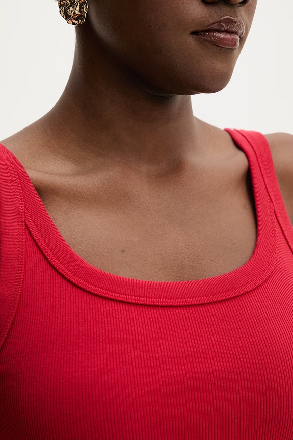 Levi's top dámsky ESSENTIAL RIBBED TANK 005IN červená