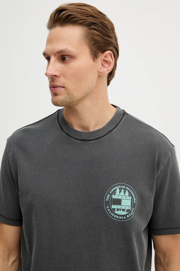 Памучна тениска Tommy Jeans сив DM0DM22309