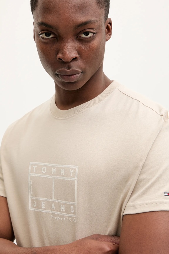 Bavlnené tričko Tommy Jeans béžová DM0DM22317