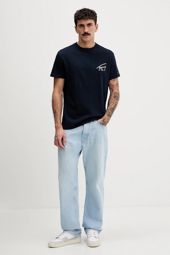 Βαμβακερό μπλουζάκι Tommy Jeans DM0DM22320 σκούρο μπλε SS26