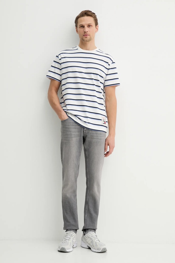 Bavlnené tričko Tommy Jeans DM0DM22325 biela SS26