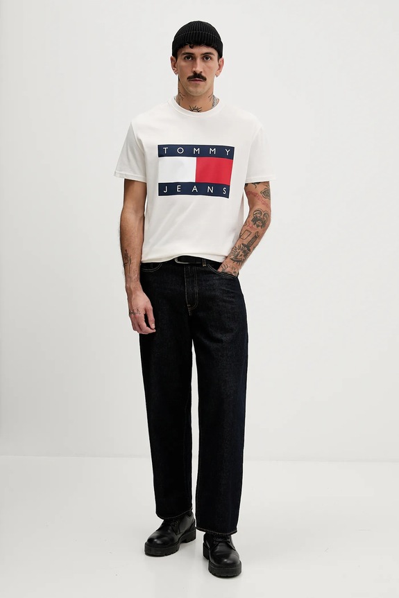 Tommy Jeans T-shirt męski bawełniany DM0DM22645 beżowy SS26
