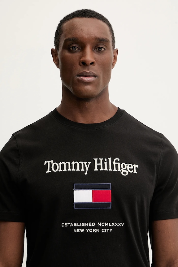 Βαμβακερό μπλουζάκι Tommy Hilfiger μαύρο MW0MW42736
