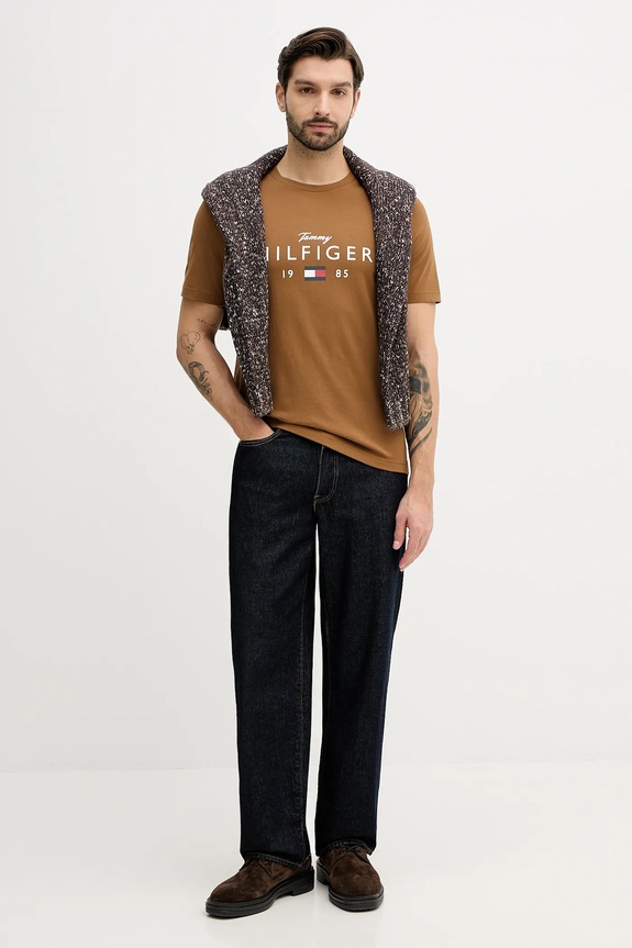 Βαμβακερό μπλουζάκι Tommy Hilfiger MW0MW41455 καφέ SS26