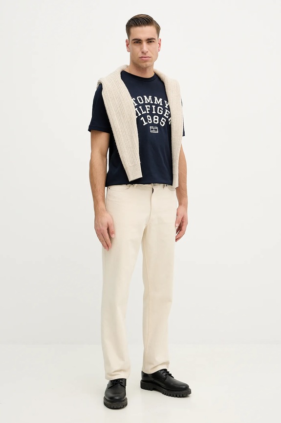 Bavlnené tričko Tommy Hilfiger MW0MW41470 tmavomodrá SS26