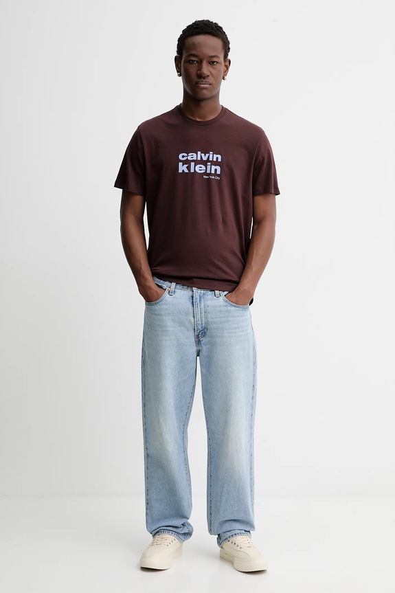 Calvin Klein t-shirt bawełniany LV04RE821G brązowy SS26
