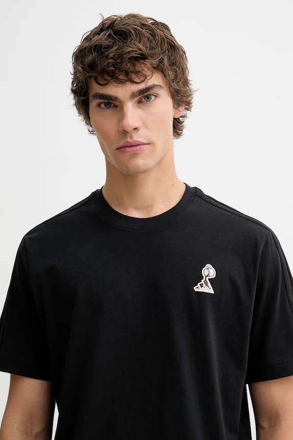 Βαμβακερό μπλουζάκι adidas Coffee Cafe μαύρο KB4847
