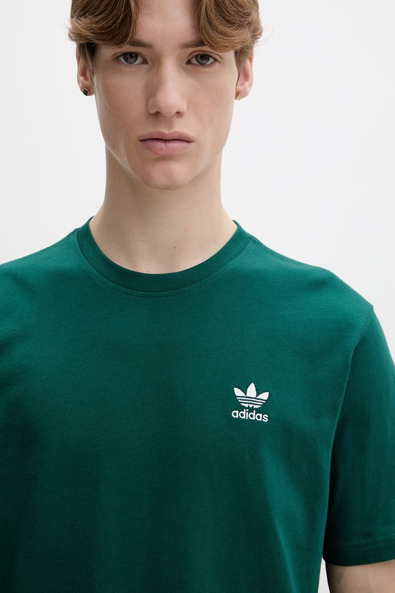 Βαμβακερό μπλουζάκι adidas Originals Trefoil πράσινο KD1323