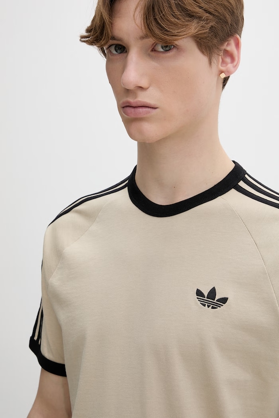 Βαμβακερό μπλουζάκι adidas Originals μπεζ KE7964