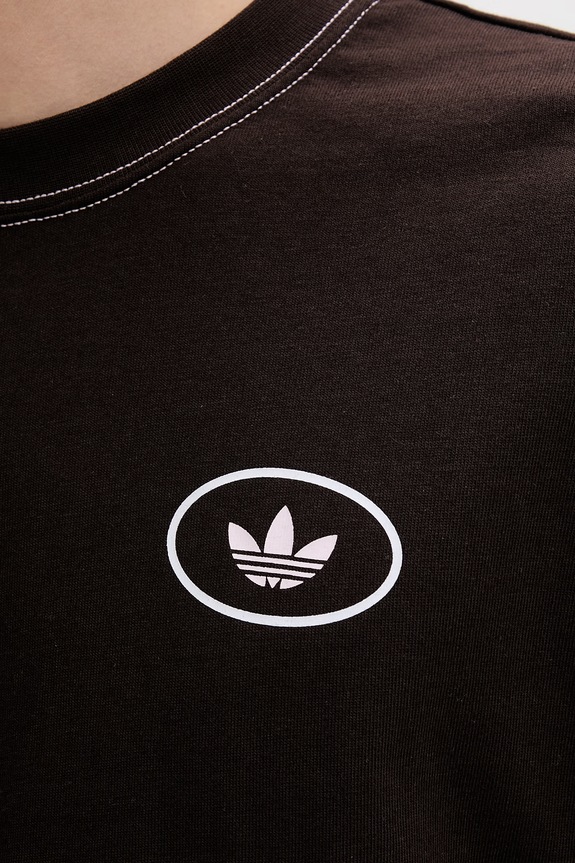 Памучна тениска adidas Originals кафяв KG6436