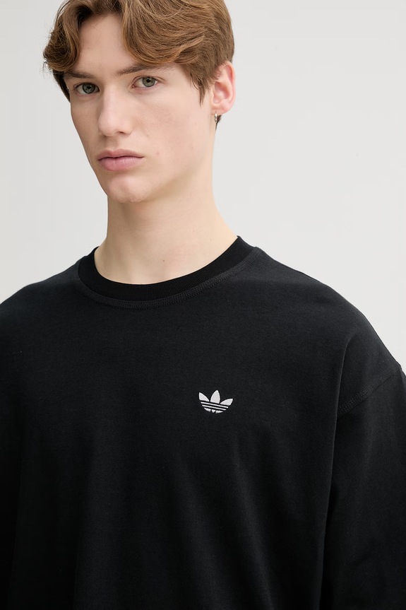 adidas Originals t-shirt in cotone Airbrush nero KW8009