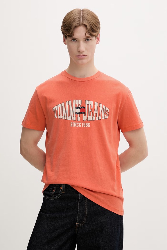 Tommy Jeans tričko pánské bavlněné oranžová DM0DM22520