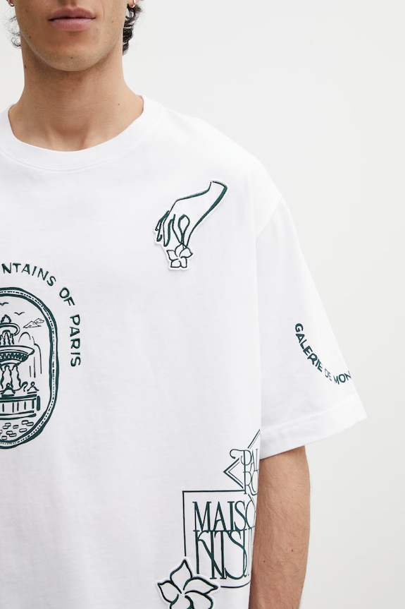 Maison Kitsuné Art Nouveau Stamps maglietta oversize in cotone da uomo bianco QM00107KJ0119