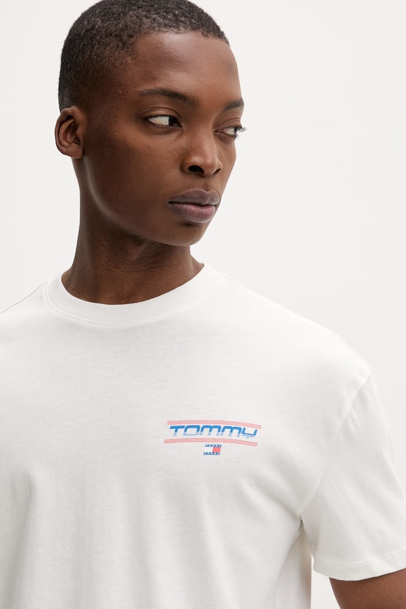 Tommy Jeans tričko pánske bavlnené béžová DM0DM22541