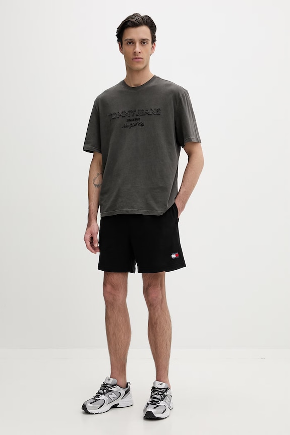 Tommy Jeans maglietta basic da uomo in cotone DM0DM22545 grigio SS26