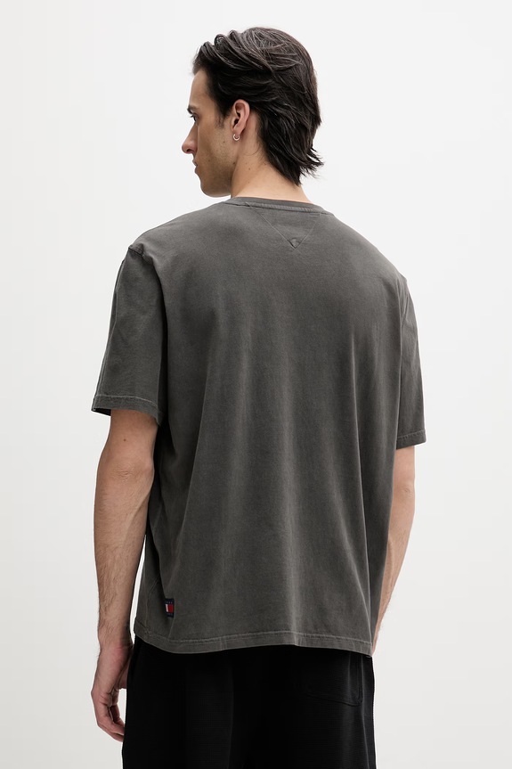 Abbigliamento Tommy Jeans maglietta basic da uomo in cotone DM0DM22545 grigio