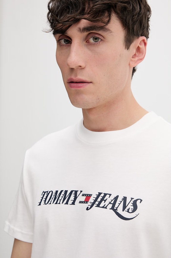 Tommy Jeans tričko pánske bavlnené béžová DM0DM22548