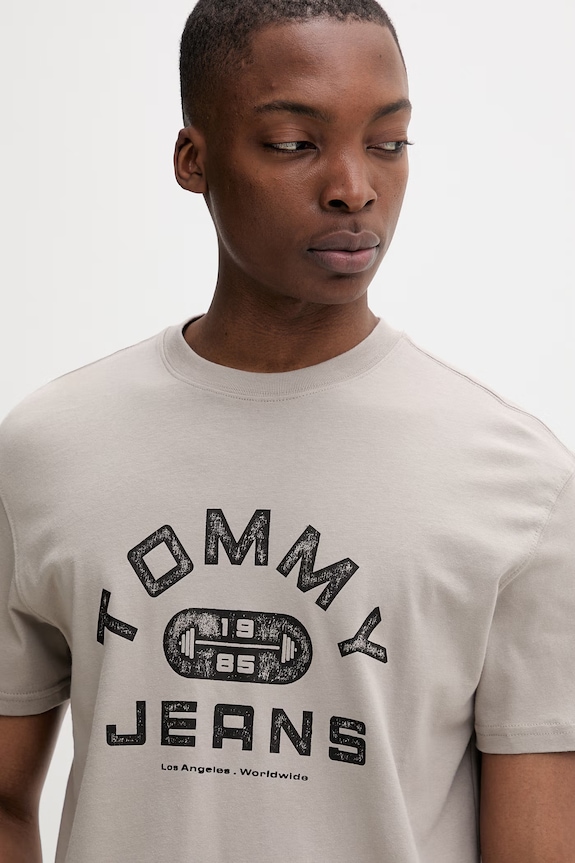 Tommy Jeans Tričko pánske bavlnené béžová DM0DM22551