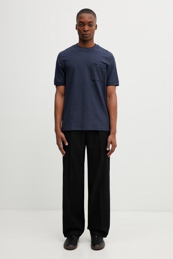 Bavlnené tričko Fred Perry M2395 tmavomodrá