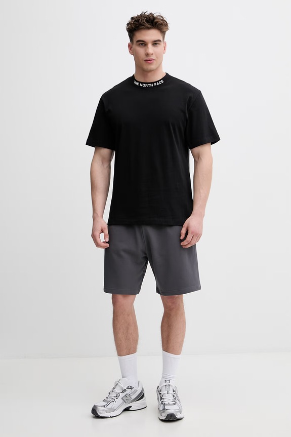 The North Face tričko pánske bavlnené ZUMU NF0A8GUYJK31 čierna SS26