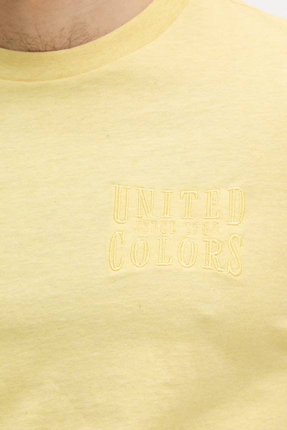United Colors of Benetton majica za muškarce od pamuka 3UWFU10BV zlatna