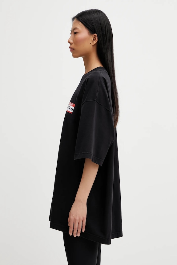 Хлопковая футболка VETEMENTS Sticker чёрный ME76TR228B