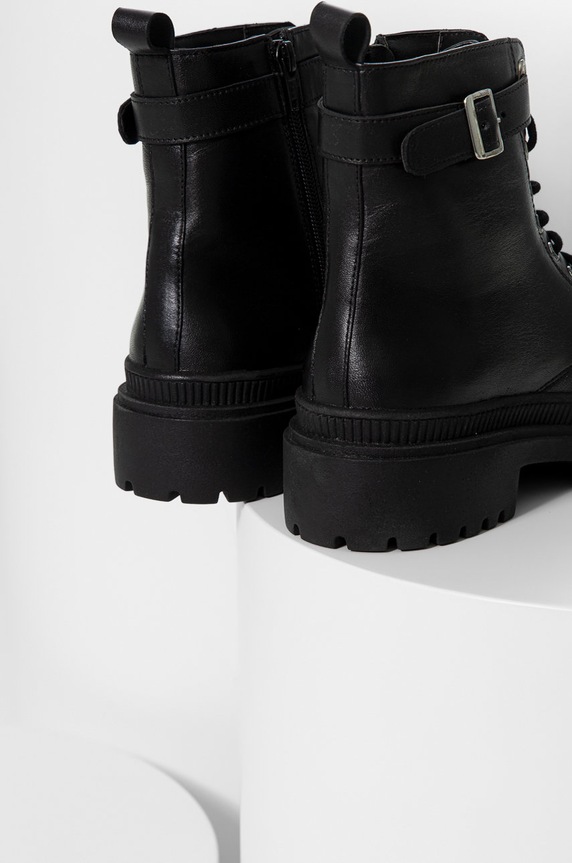 Answear Lab botki skórzane czarny SV.21112.DB