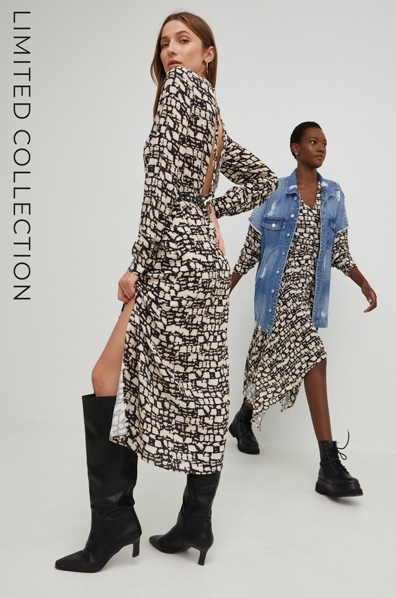 Answear.LAB sukienka casual czarny WA22.SSD722