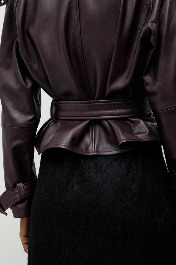 Answear.LAB giacca corta da donna in pelle NOA dalla collezione Unscripted NOA