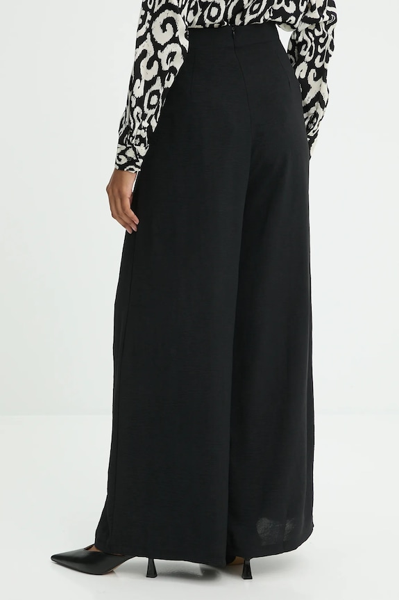 Odzież Answear.LAB spodnie vd1584.3.FLK czarny